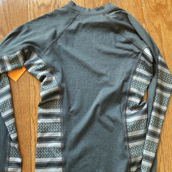 Rip Curl UPF 50+ rash guard UV Tee - Picture 7 of 8